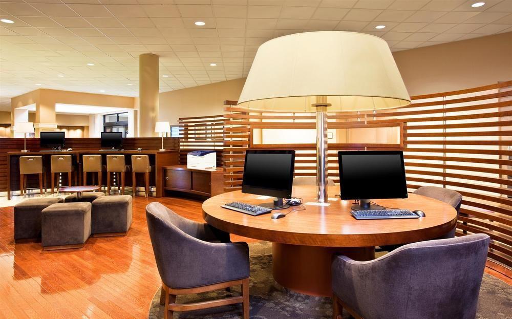 Sheraton Parsippany Hotel Екстер'єр фото