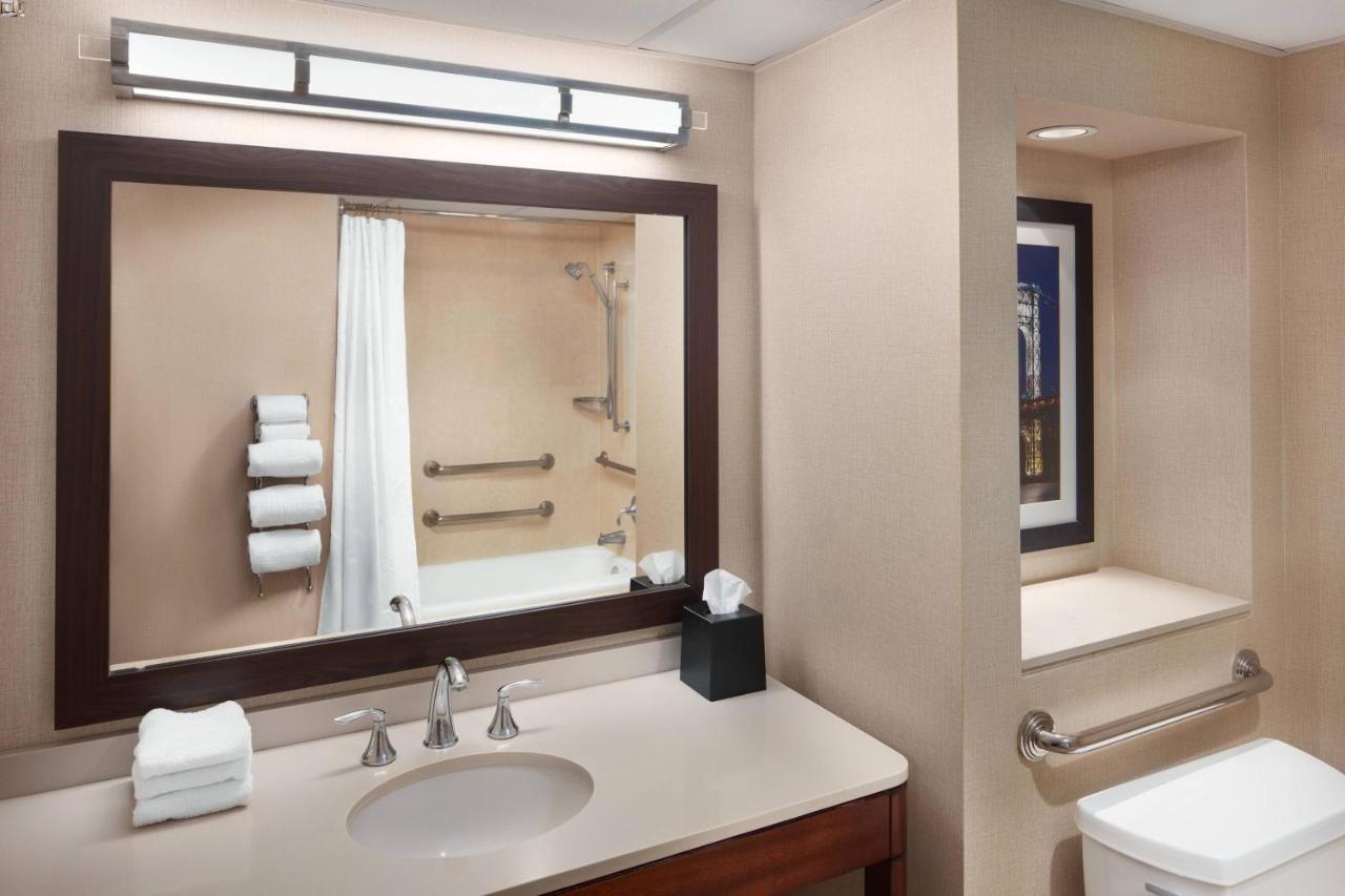 Sheraton Parsippany Hotel Екстер'єр фото