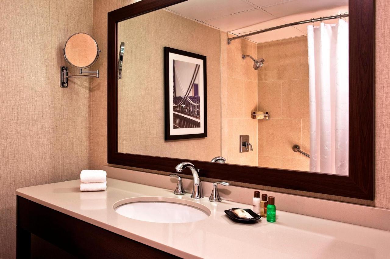 Sheraton Parsippany Hotel Екстер'єр фото