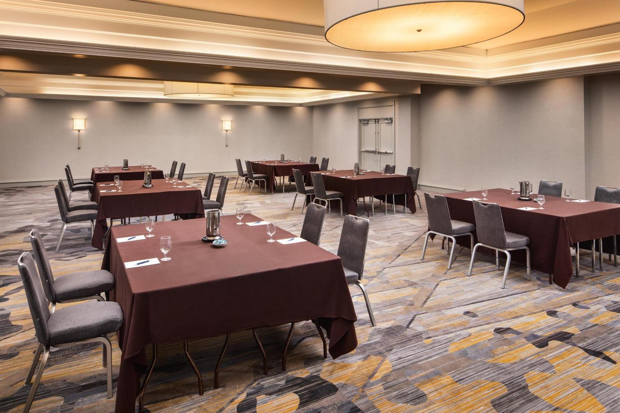 Sheraton Parsippany Hotel Екстер'єр фото